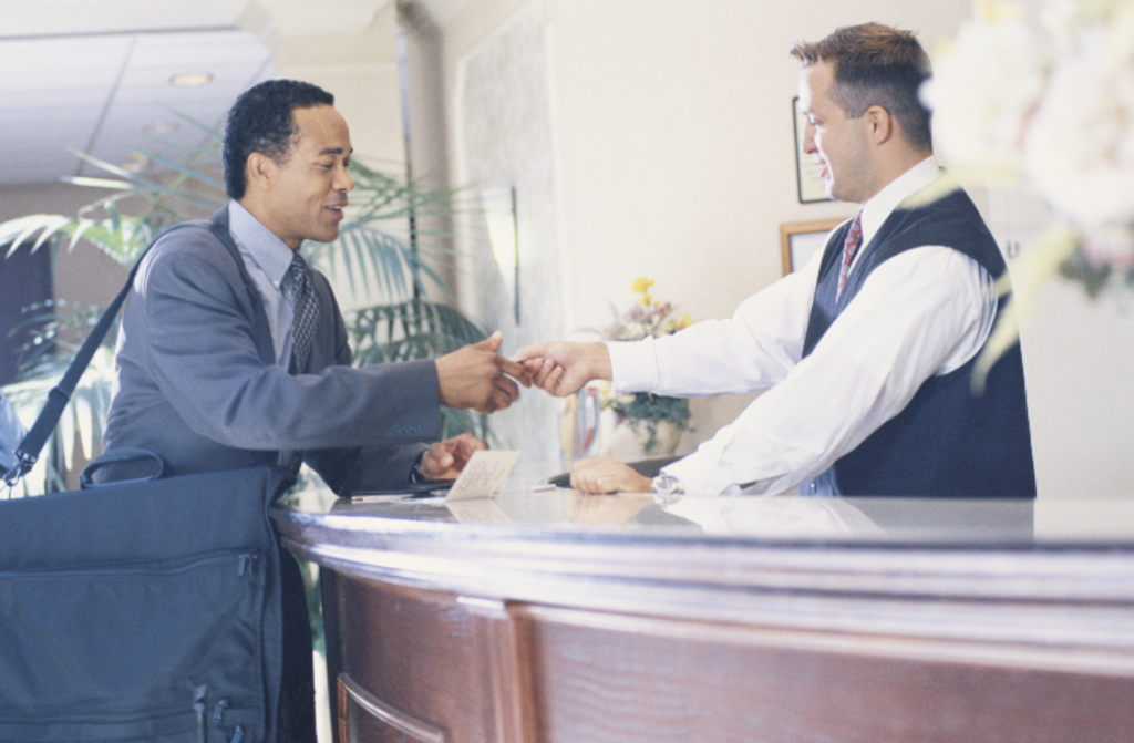 Como a terceirização de portaria pode melhorar a gestão de condomínios, PVG