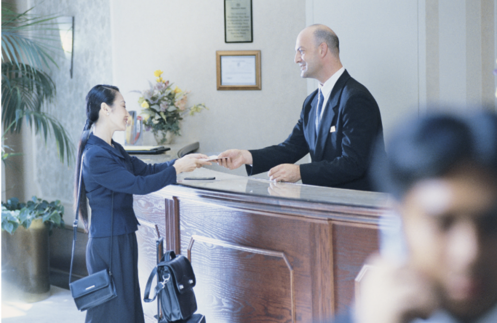 Porque contratar uma empresa de portaria no final do ano, PVG