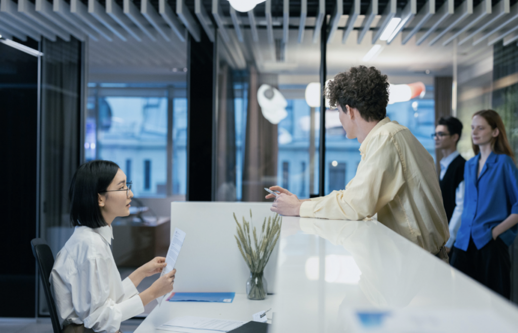 Terceirização de serviços de portaria promove redução de custos e eleva a qualidade do atendimento, PVG